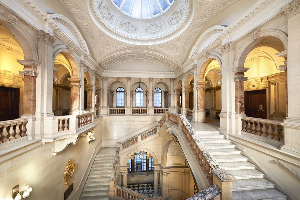 PHG Hotels & Resorts asesora a la cadena hotelera de lujo india Oberoi Hotels en el proceso de selección de operador del Old War Office (OWO) en Londres.